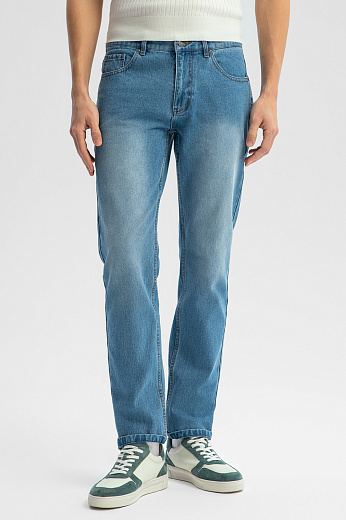 Джинсы прямого силуэта