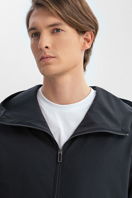 Ветровка с водоотталкивающей обработкой, цвет Черный