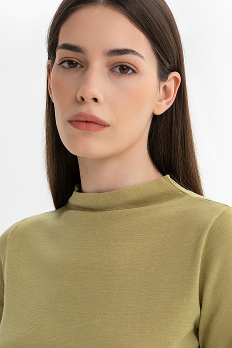 Водолазка из хлопка, шелка и льна, цвет Зеленый светлый